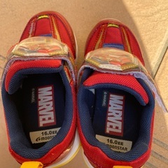 【取引完了】光るスパイダーマンシューズの画像