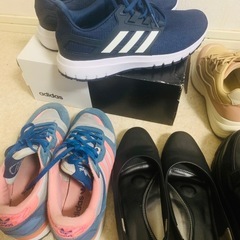 スニーカーの画像