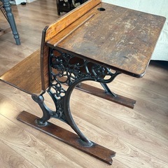 アンティーク・デスク・チャーチベンチの画像