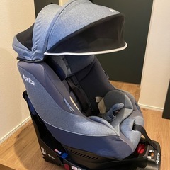 Aprica クルリラ　360°回転シート　チャイルドシートの画像