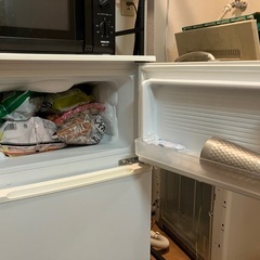 冷蔵庫【YRZ-C09B1】の画像