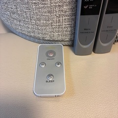 【新品】ラウンドパネルヒーター　リモコン付きの画像