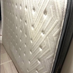 ダブルマットレスの画像