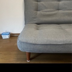 2人がけローソファ　早く引き取りに来て頂ける方優先（至急） の画像