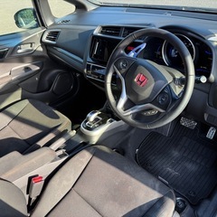 平成27年 ホンダフィットハイブリッド RS 車検付きの画像