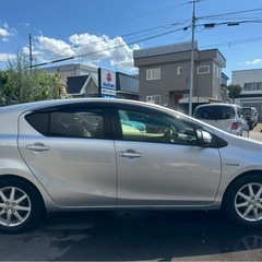 トヨタ アクア ハイブリッド AT FF の画像