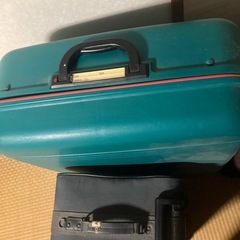 キャリーケースの画像