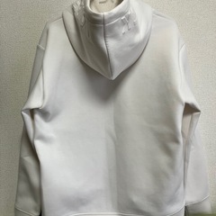 【定価約2万】Black Lab. ホワイトパーカー　メンズMサイズの画像