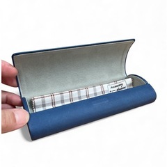 青 メガネケース 新品未使用 ラウンド型の画像