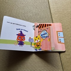 しまじろうハロウィン英語絵本の画像