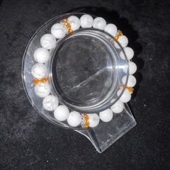 ハウライト（マグネサイト）8mmブレスレット☪️15cmの画像