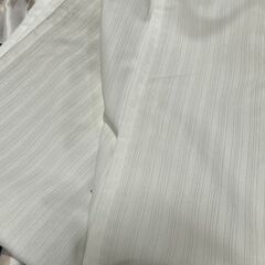 カーテンの画像