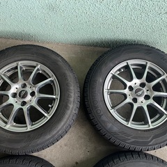 アルミホイール付きヨコハマスタッドレスタイヤ　日産ノートに履いていました　 185/70/14　の画像