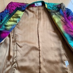 個性的なレトロアウターの画像