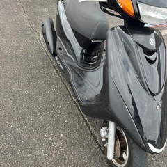 アクシストリート125ccの画像