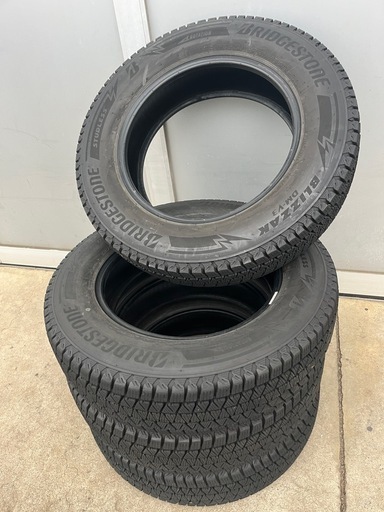 BRIDGESTONE BLIZZAK DM-V3 175/80R16 スタッドレス 4本セット 溝8mm前後 美品