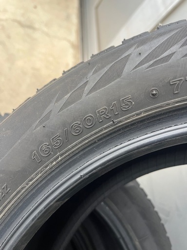 BRIDGESTONE BLIZZAK VRX2 165/60R15 スタッドレス 4本セット 溝7mm前後
