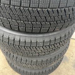 BRIDGESTONE BLIZZAK VRX2 165/60R15 スタッドレス 4本セット 溝7mm前後 の画像