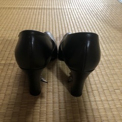 パンプス（ハイヒール）22.5の画像