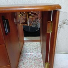 レトロ美品　木製3段収納ドア付きオルゴール付きアクセサリーBOXの画像