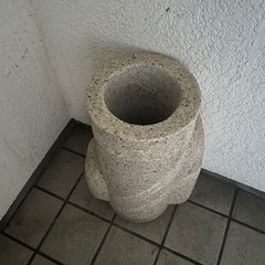 ゴルフバック型傘立、みかげ石45X30X21、の画像