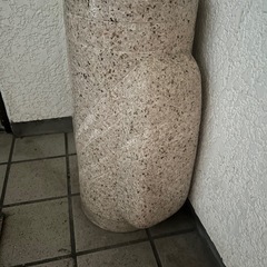 ゴルフバック型傘立、みかげ石45X30X21、の画像