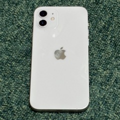 iPhone12 ホワイトの画像