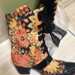 ★新品★ショートブーツ　24センチの画像