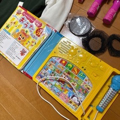 子供用品　服　おもちゃの画像
