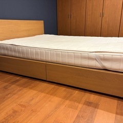 マットレス ダブルベッド 引出し付き 無印 ポケットコイル 毛布 寝具3点セット の画像