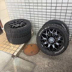 ハイエース用タイヤホイルセット4本組 (K Revo) 高鍋のタイヤ