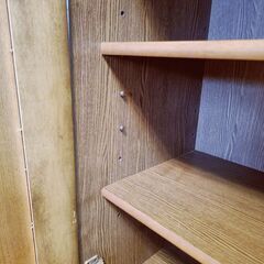 収納棚-使い方は色々、しっかりした作りだから重いものを置いても大丈夫-差し上げます。の画像