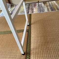 ノートパソコン用デスクの画像