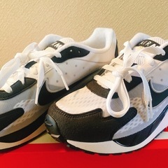 新品:ナイキエアマックスソロの画像