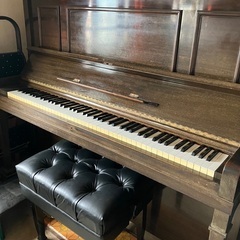 60年前のディアパソン製アップライトピアノの画像