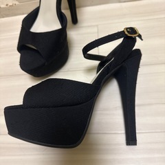 2〜3回使用　厚底黒ヒール　M 12センチ　の画像