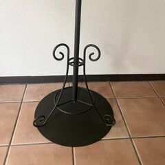 アンティークサークル型コートラック　ハンガーラック　の画像