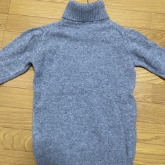 【300円セール】ウール100％セーターの画像