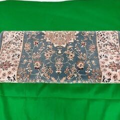 トルコ産絨毯【管理番号１２７】の画像