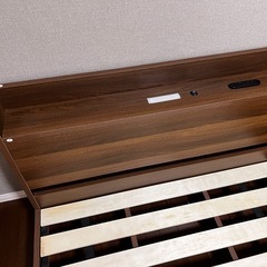 RASIK ベッド シングル　フレームのみ ブラウン ロータイプ すのこ 照明 コンセント 棚 の画像