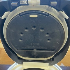 111201日立5.5合炊き炊飯器2019年製の画像