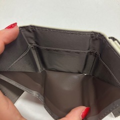 O2512-060 コンパクト三つ折り財布 未使用の画像