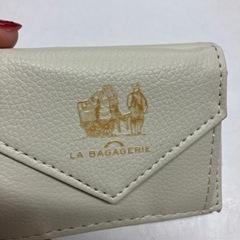 O2512-060 コンパクト三つ折り財布 未使用の画像