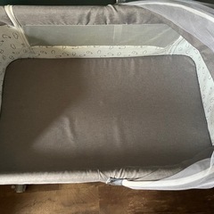  メッシュサイド　多目的ベビーベッド　ZOOBLY添い寝の画像