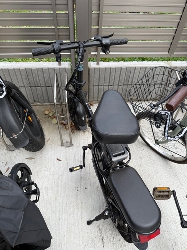 【後輪タイヤパンク】電動アシスト自転車