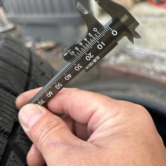 ブリザック205/60-16 まだまだ使えます！の画像