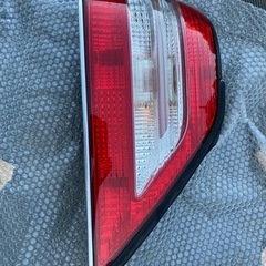 テールランプ　グロリアの画像