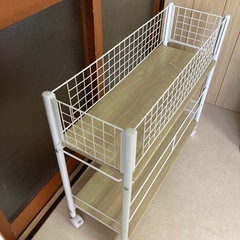 キャスター付き収納棚　シェルフの画像