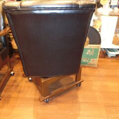 ダイニングチェア 回転 肘付 キャスター付  椅子 PVC 回転チェアの画像