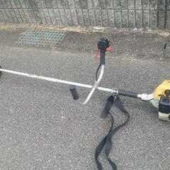 『（✨あなたなら直せる✨）ヒモが戻らなくなったジャンク品』BIG M BC260T 草刈り機/刈払機 丸山製作所の画像